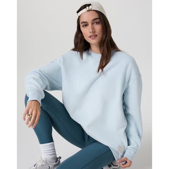 Vuori Restore Oversized Crew 2.0 Fleece Pullover Light Mist - XS - Picture 1 of 6